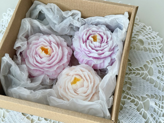 Dāvanu komplekts “PEONIJAS”