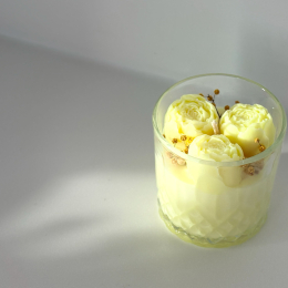 Svece ar citronzāles aromātu