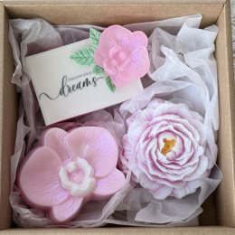 Dāvanu komplekts “ZIEDI”